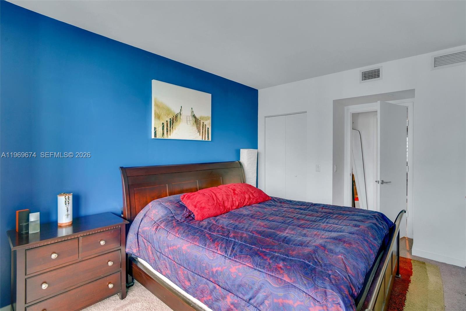 1100 MILLECENTO RESIDENCE - Residential