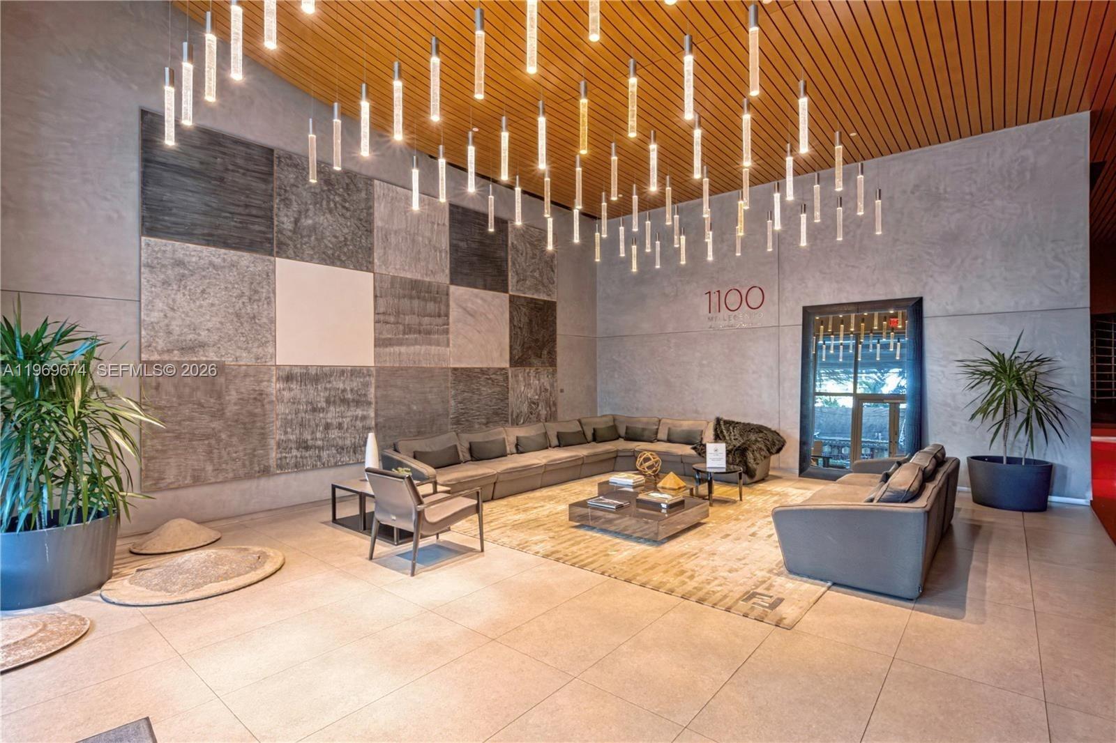 1100 MILLECENTO RESIDENCE - Residential