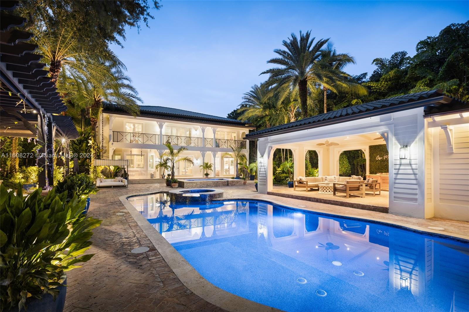 PALM MIAMI AMD - Residential