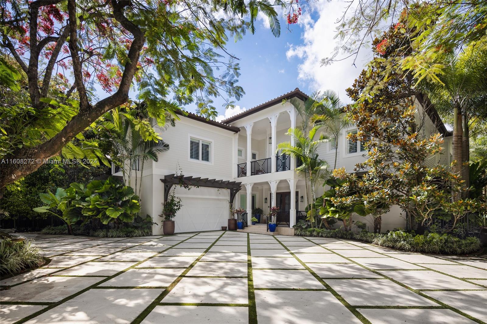 PALM MIAMI AMD - Residential