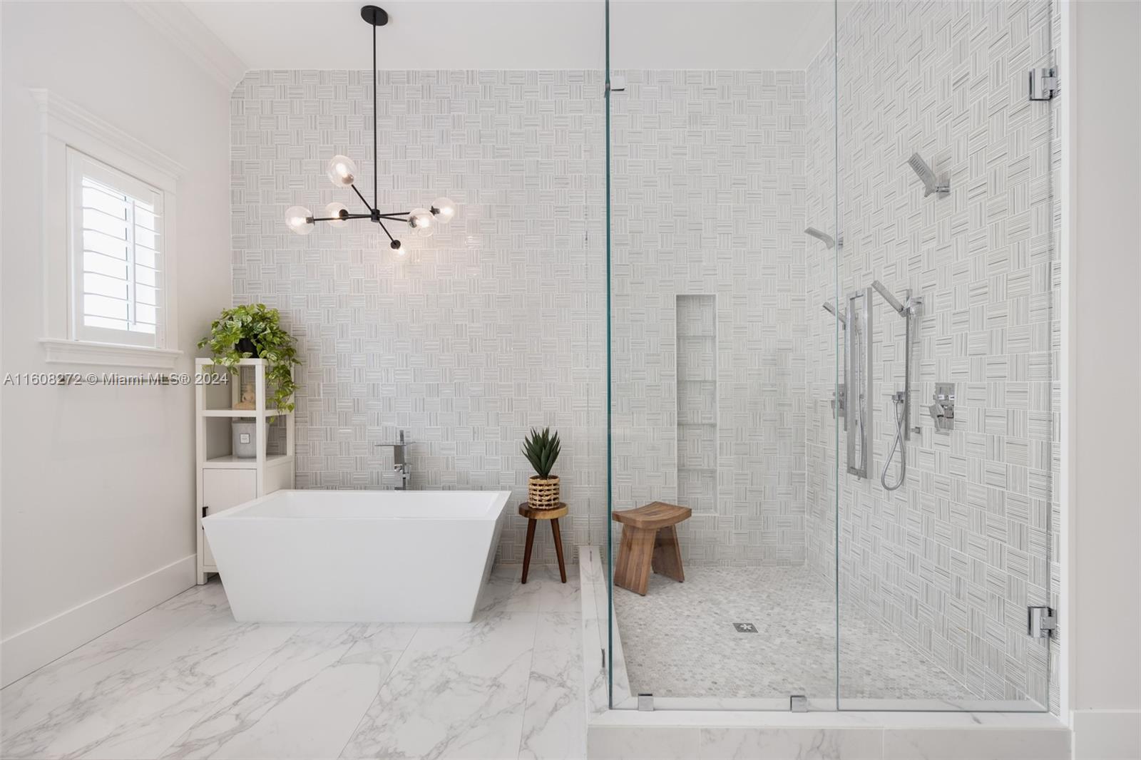 PALM MIAMI AMD - Residential