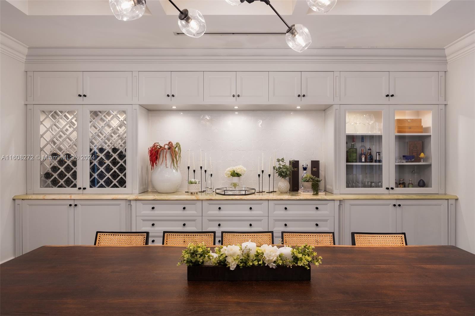 PALM MIAMI AMD - Residential