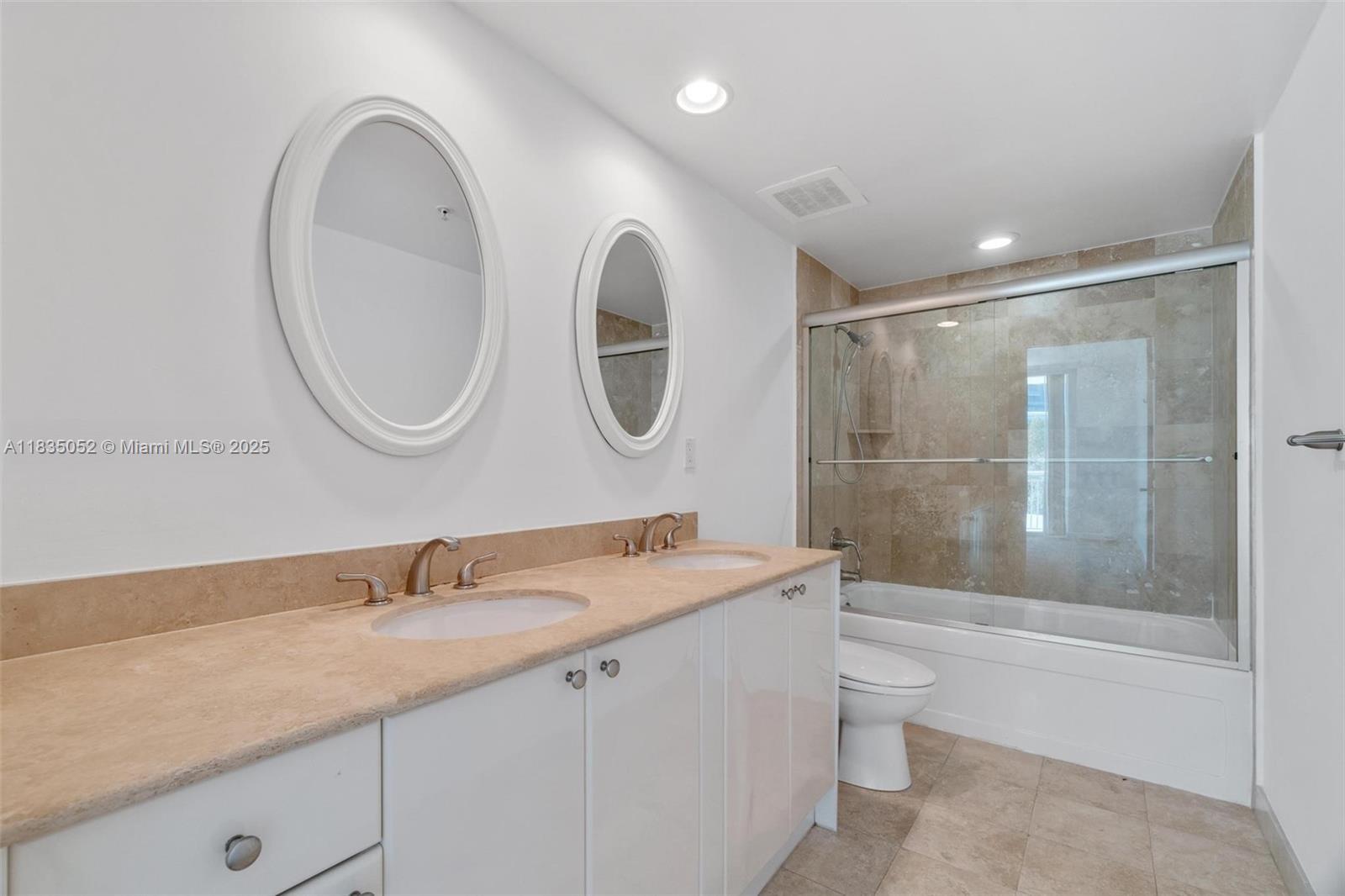 DUO CONDOMINIUM EAST - Residential Lease