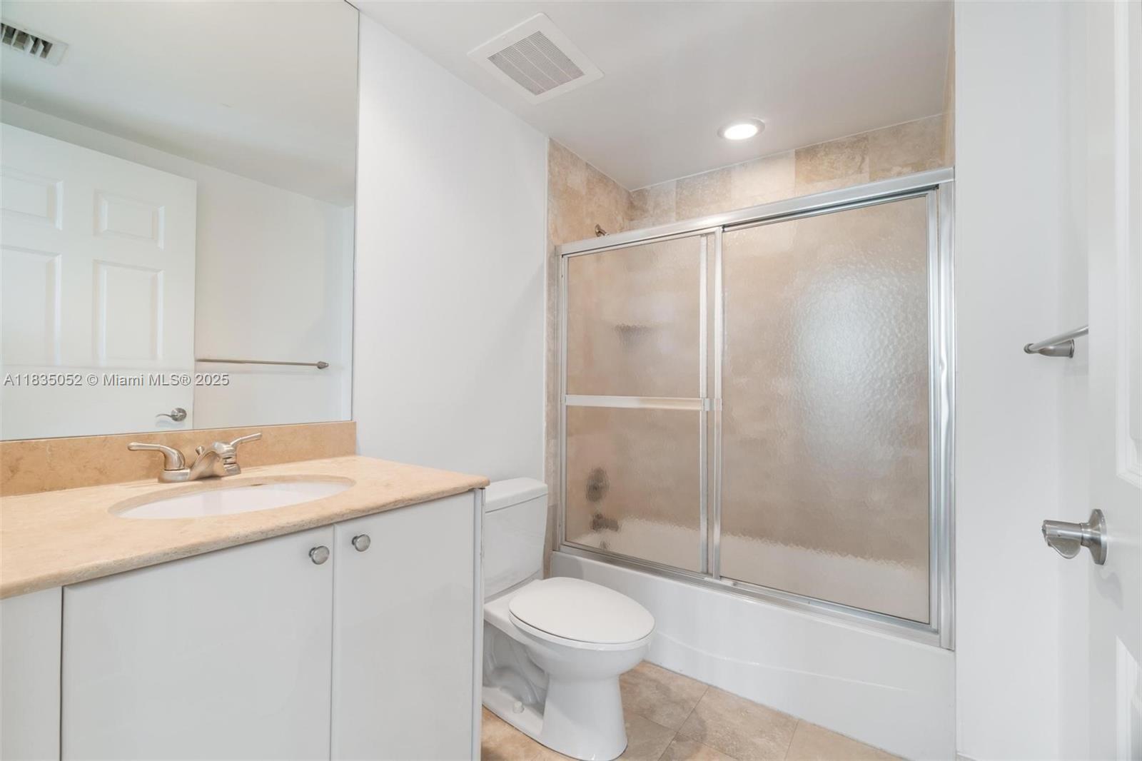 DUO CONDOMINIUM EAST - Residential Lease