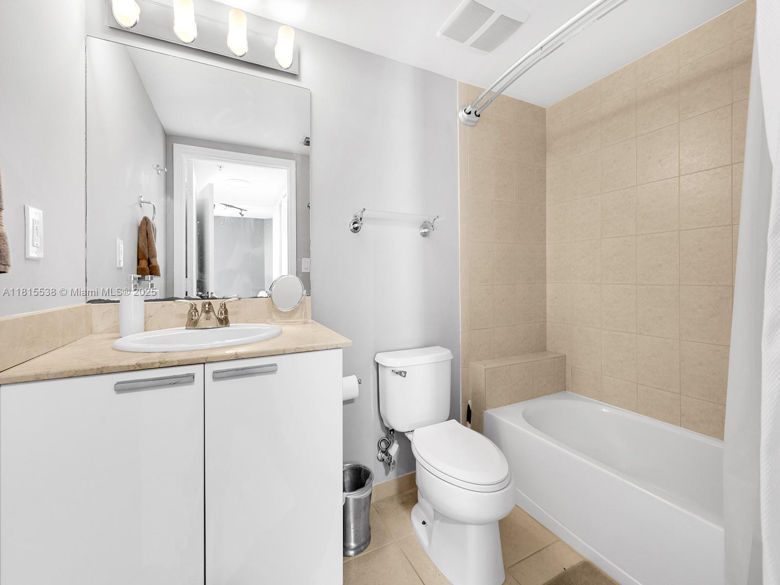 LA PERLA CONDO - Residential