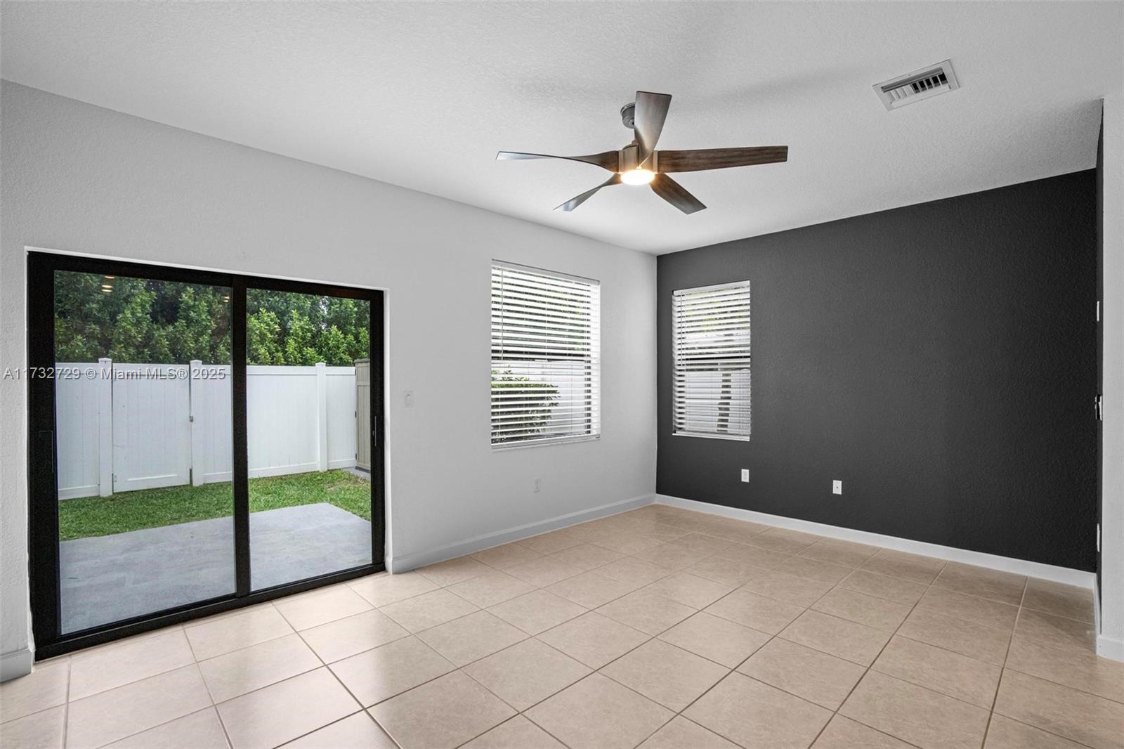 AQUABELLA NORTH REPLAT - Residential
