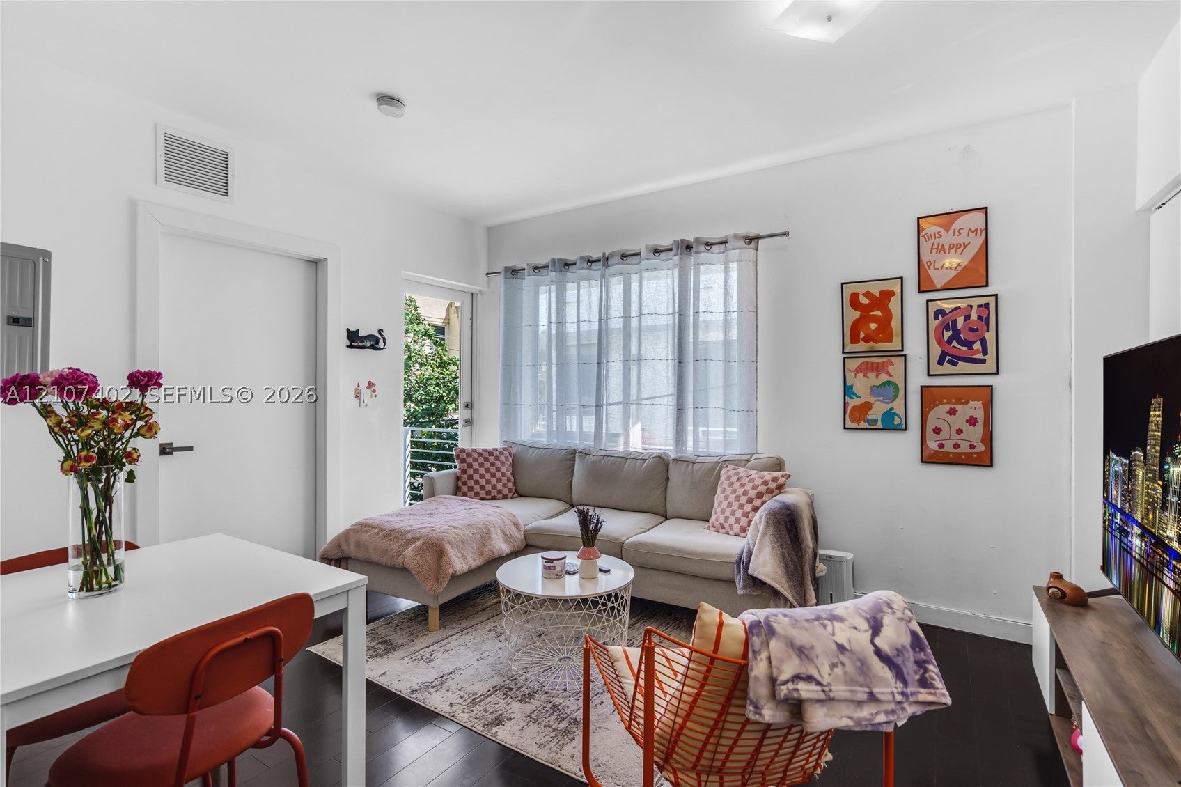 551 Michigan Ave 223