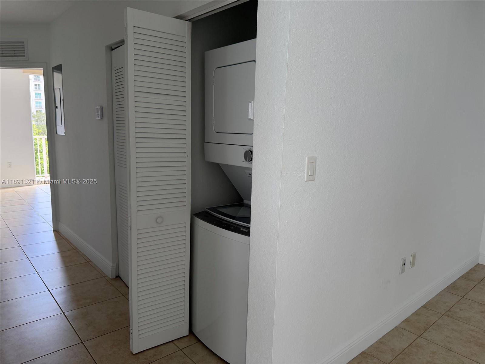 Coral Gables Douglas - Residential Lease