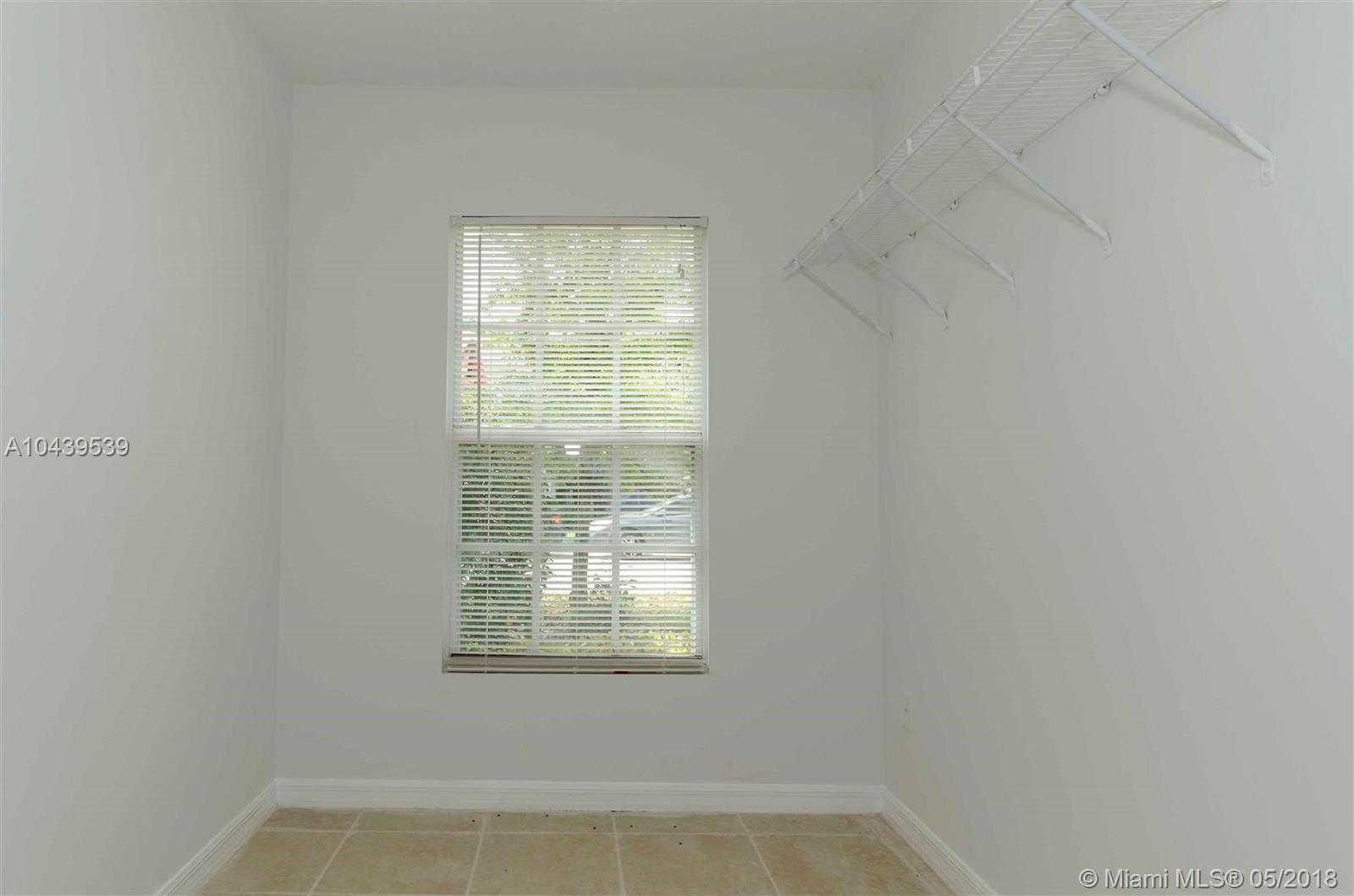 DOVE LANDING CONDO - Residential Lease