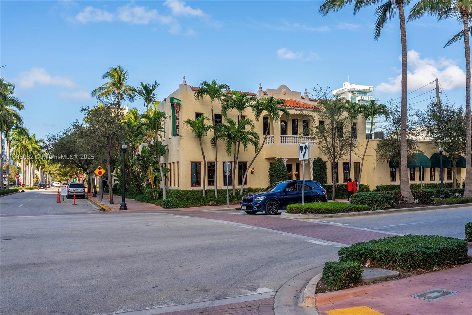 LUNAMAR LOFTS AT LINCOLN - Residential