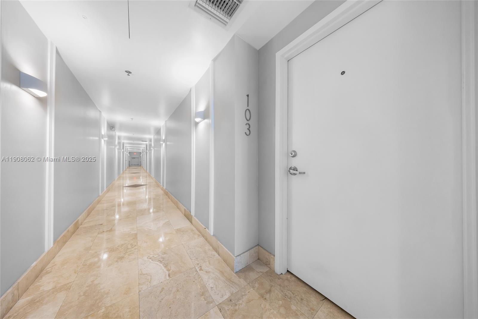 LUNAMAR LOFTS AT LINCOLN - Residential