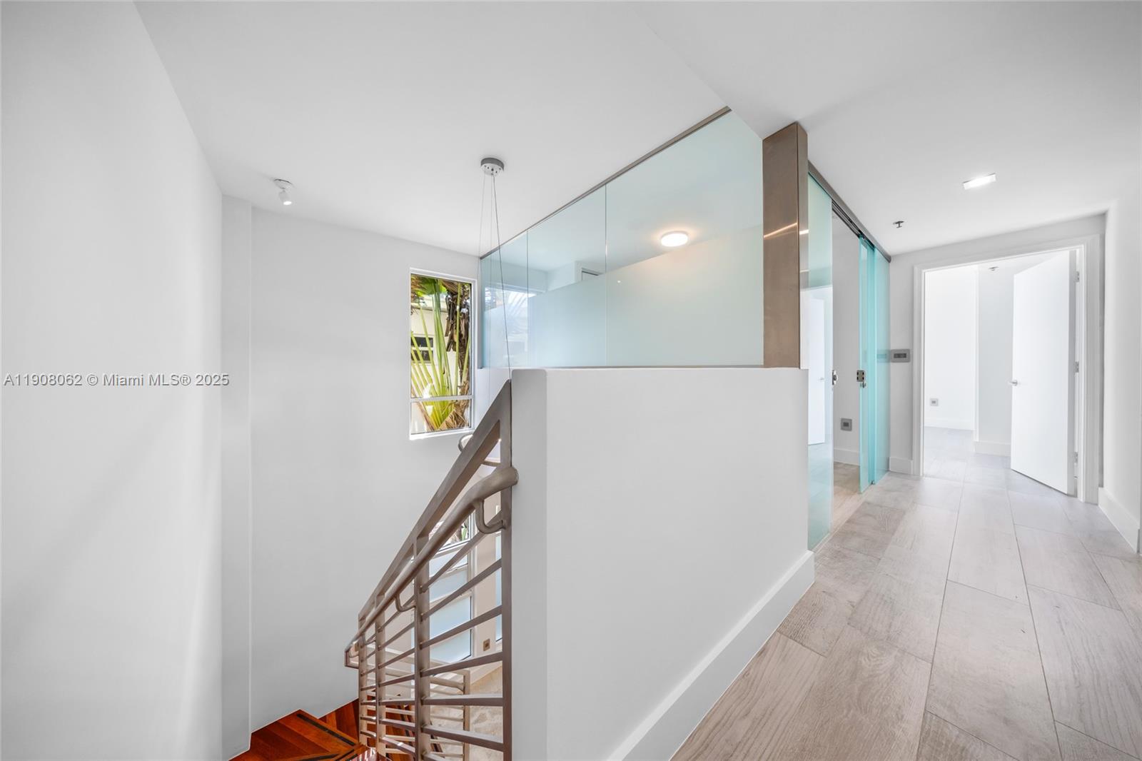 LUNAMAR LOFTS AT LINCOLN - Residential