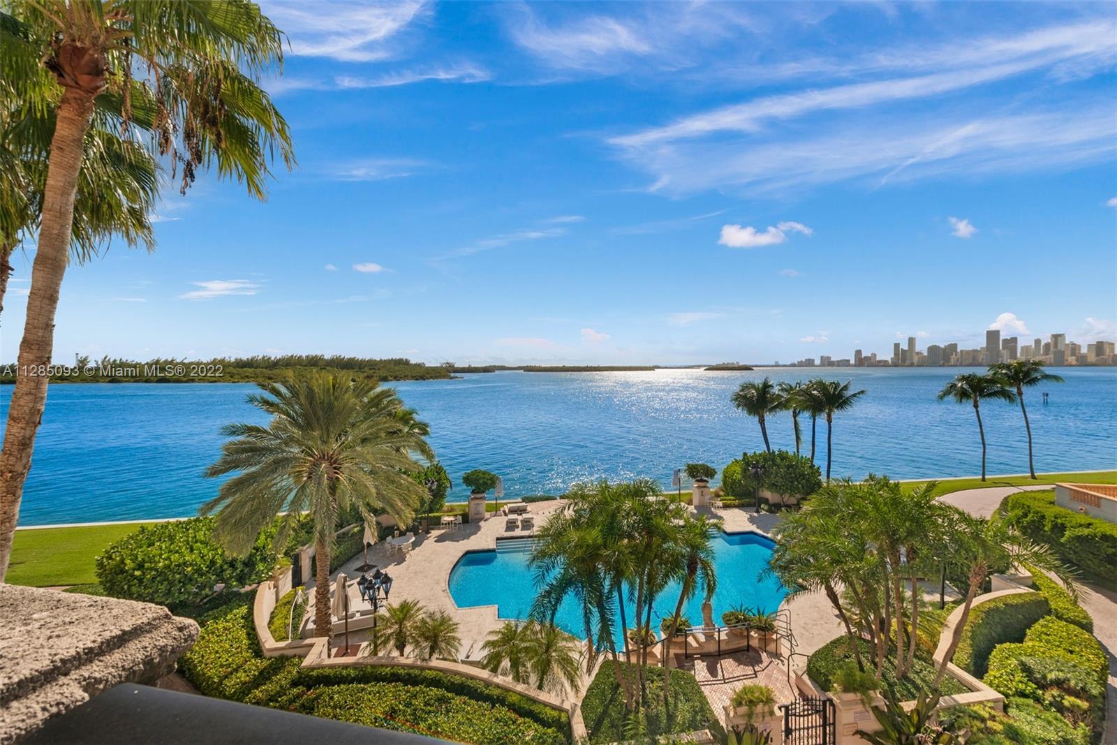 5000 BAYVIEW AT FISHER IS - Residential