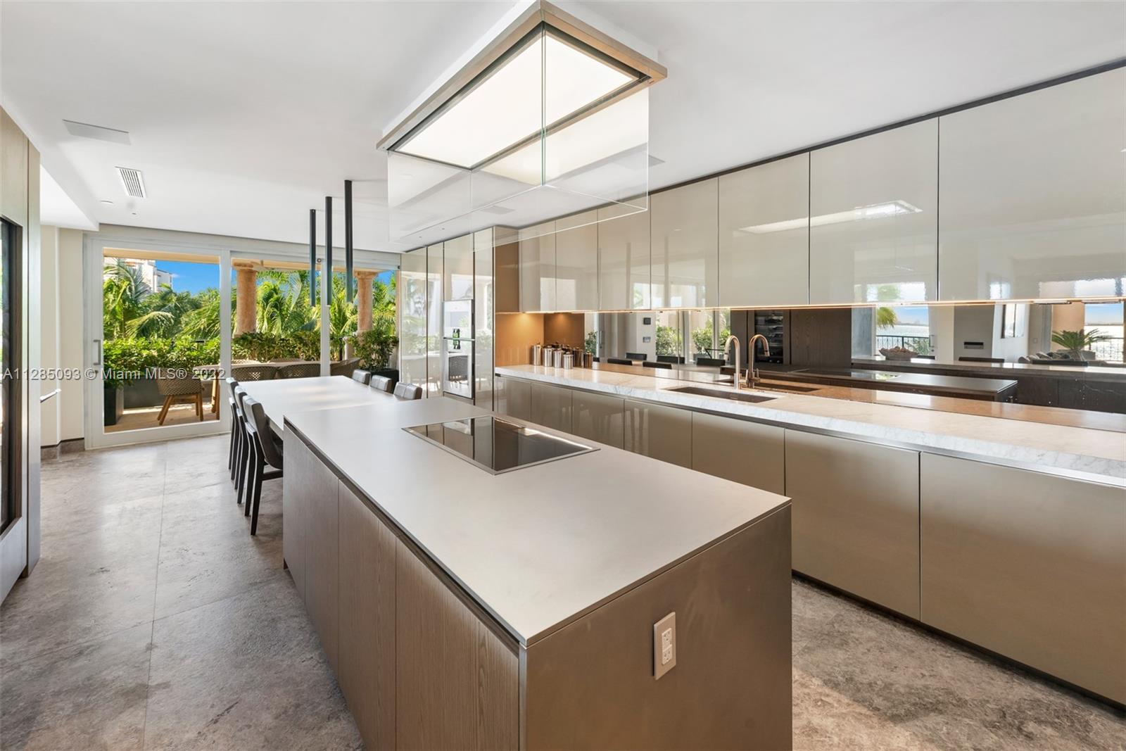 5000 BAYVIEW AT FISHER IS - Residential