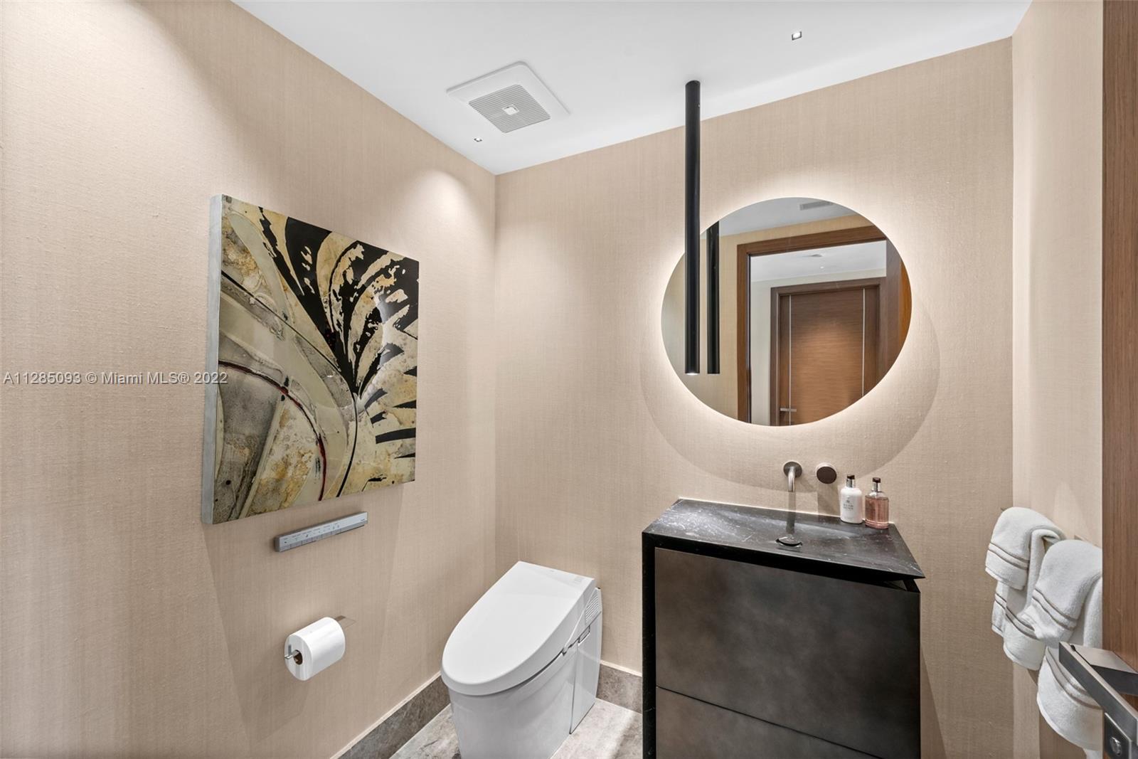 5000 BAYVIEW AT FISHER IS - Residential