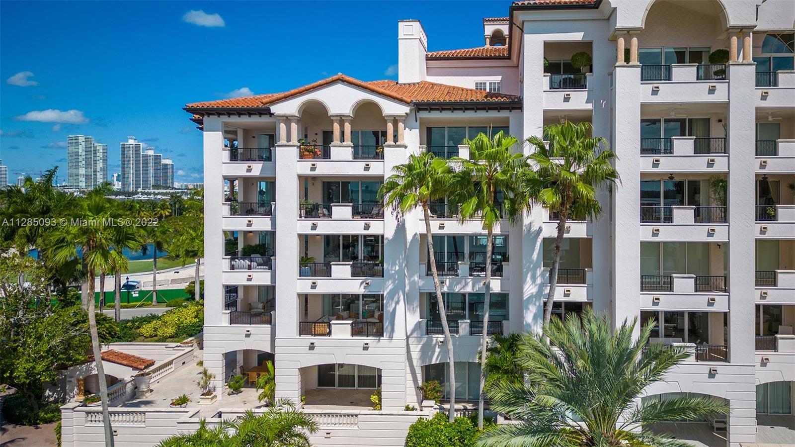 5000 BAYVIEW AT FISHER IS - Residential