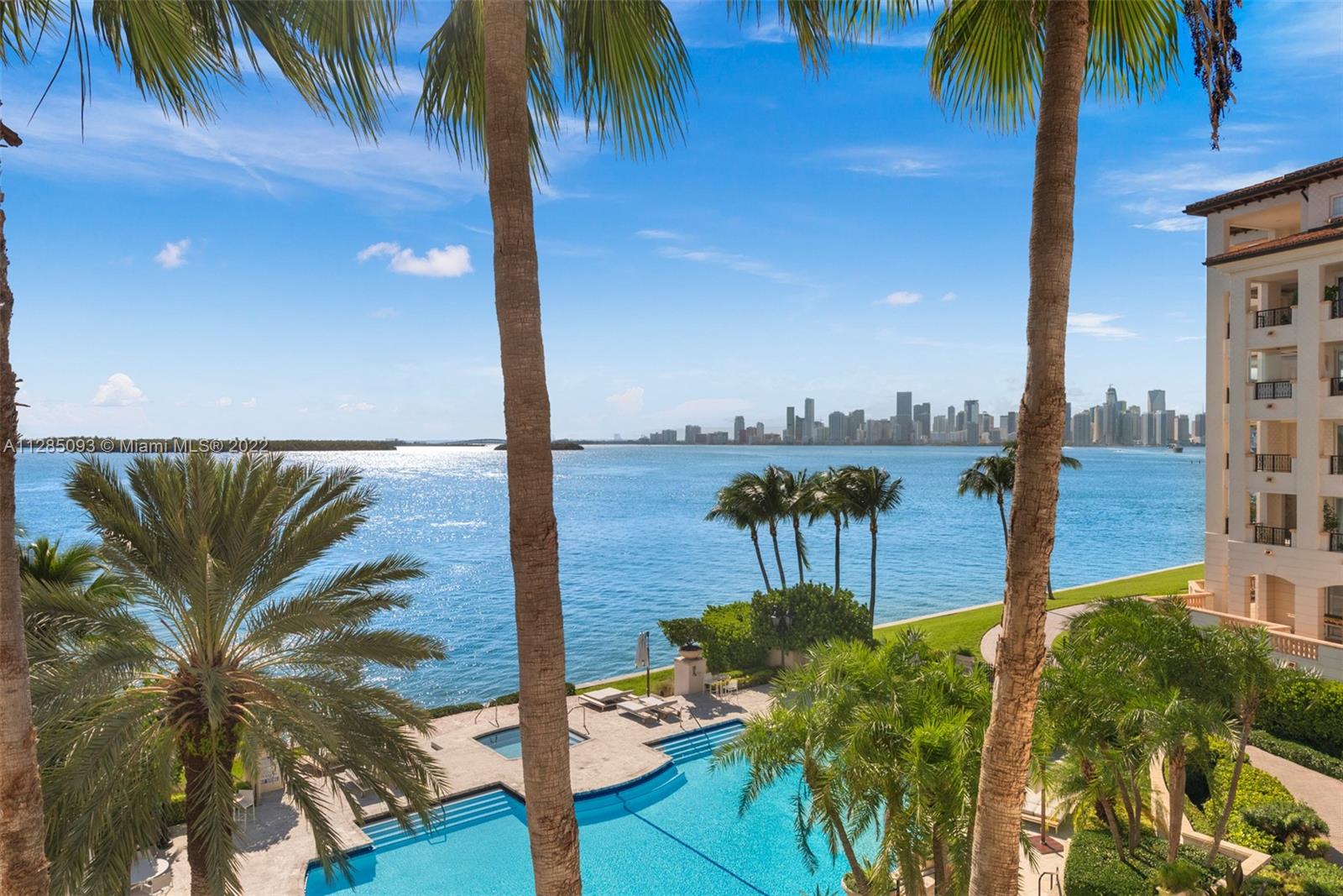 5000 BAYVIEW AT FISHER IS - Residential