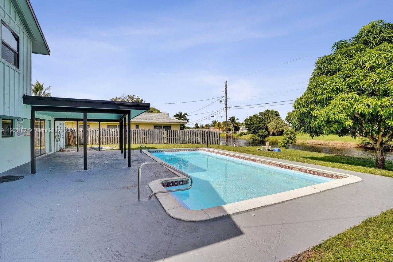 WESTFIELD AT WPB - Residential