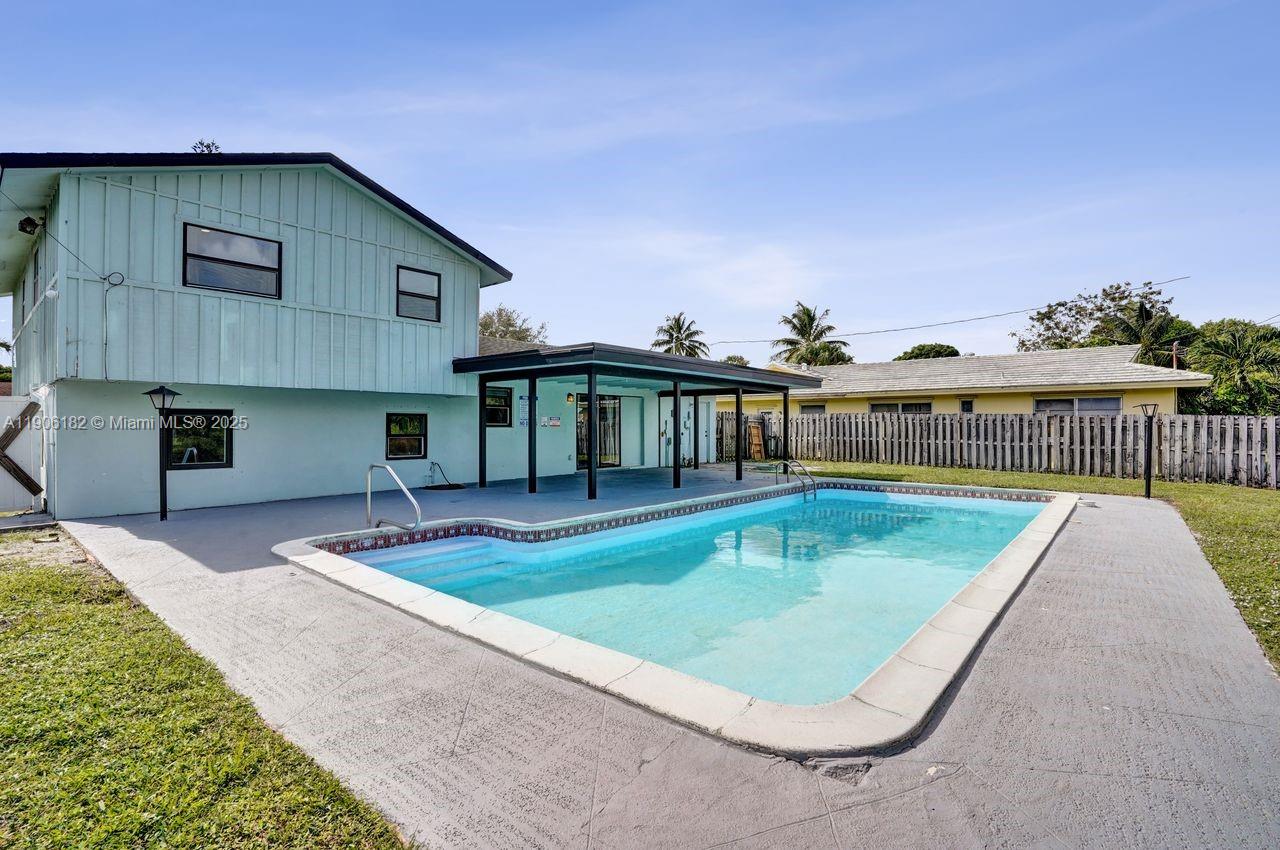 WESTFIELD AT WPB - Residential