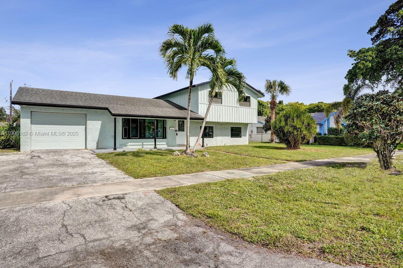 WESTFIELD AT WPB - Residential