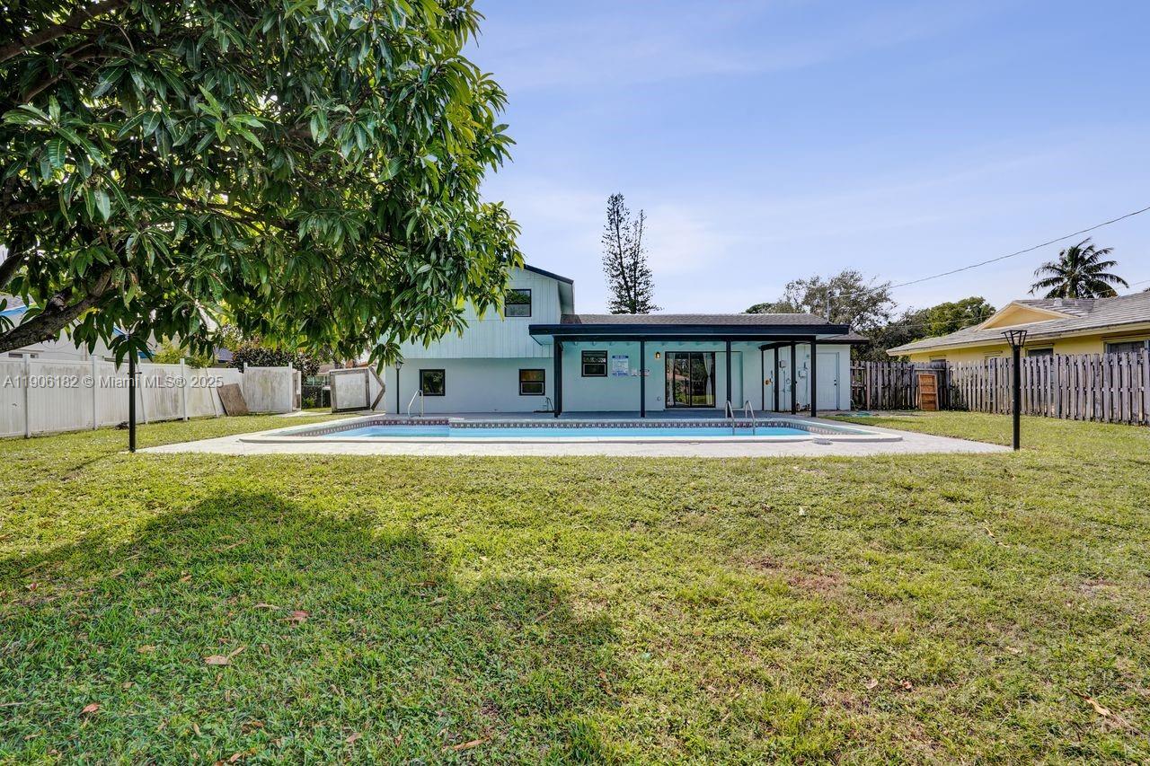 WESTFIELD AT WPB - Residential