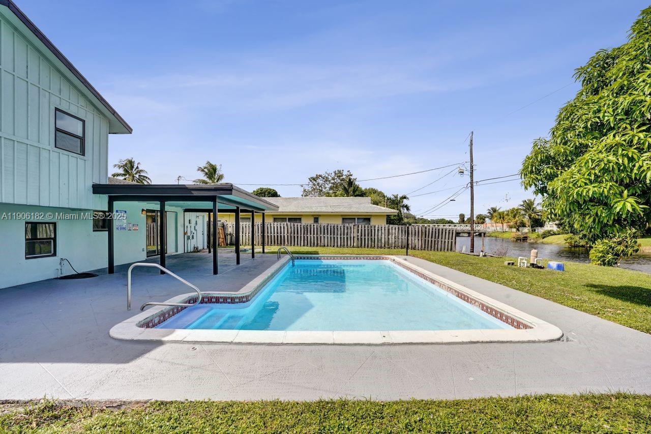 WESTFIELD AT WPB - Residential