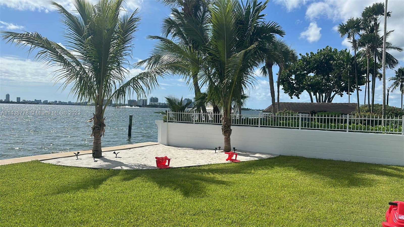 EARLETON SHORES - Residential