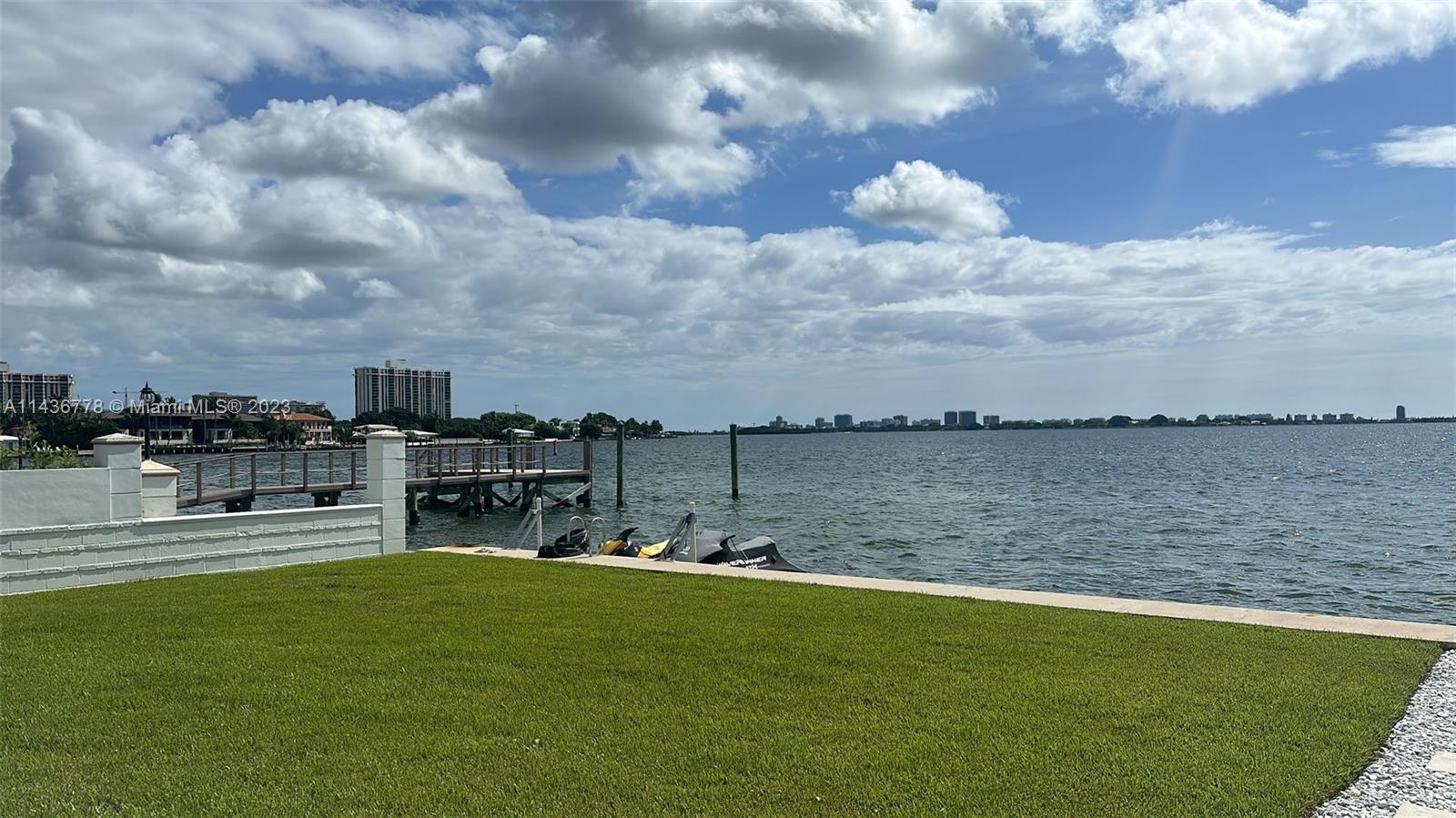 EARLETON SHORES - Residential