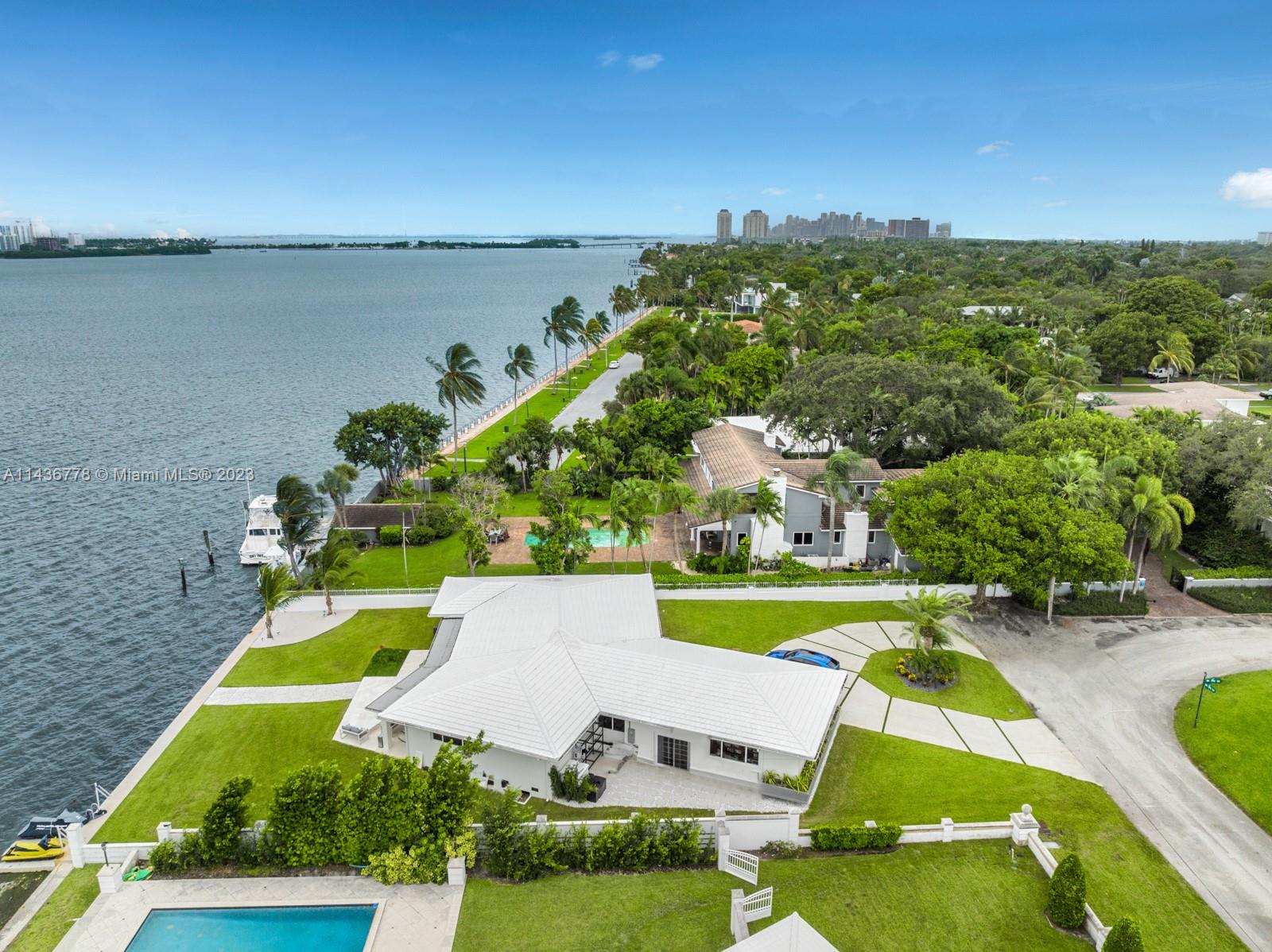 EARLETON SHORES - Residential