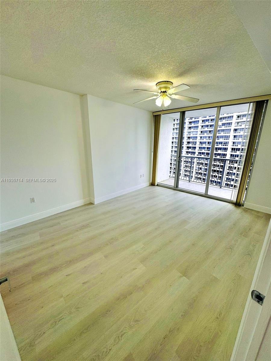 OPERA TOWER CONDO - Residential