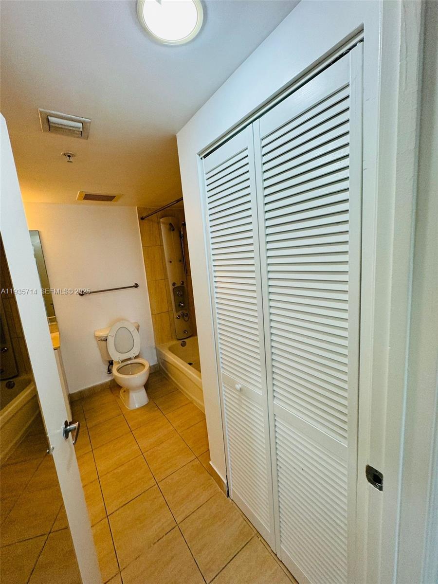 OPERA TOWER CONDO - Residential