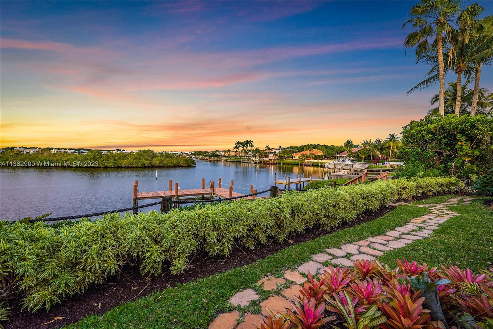 Admirals Cove - Residential