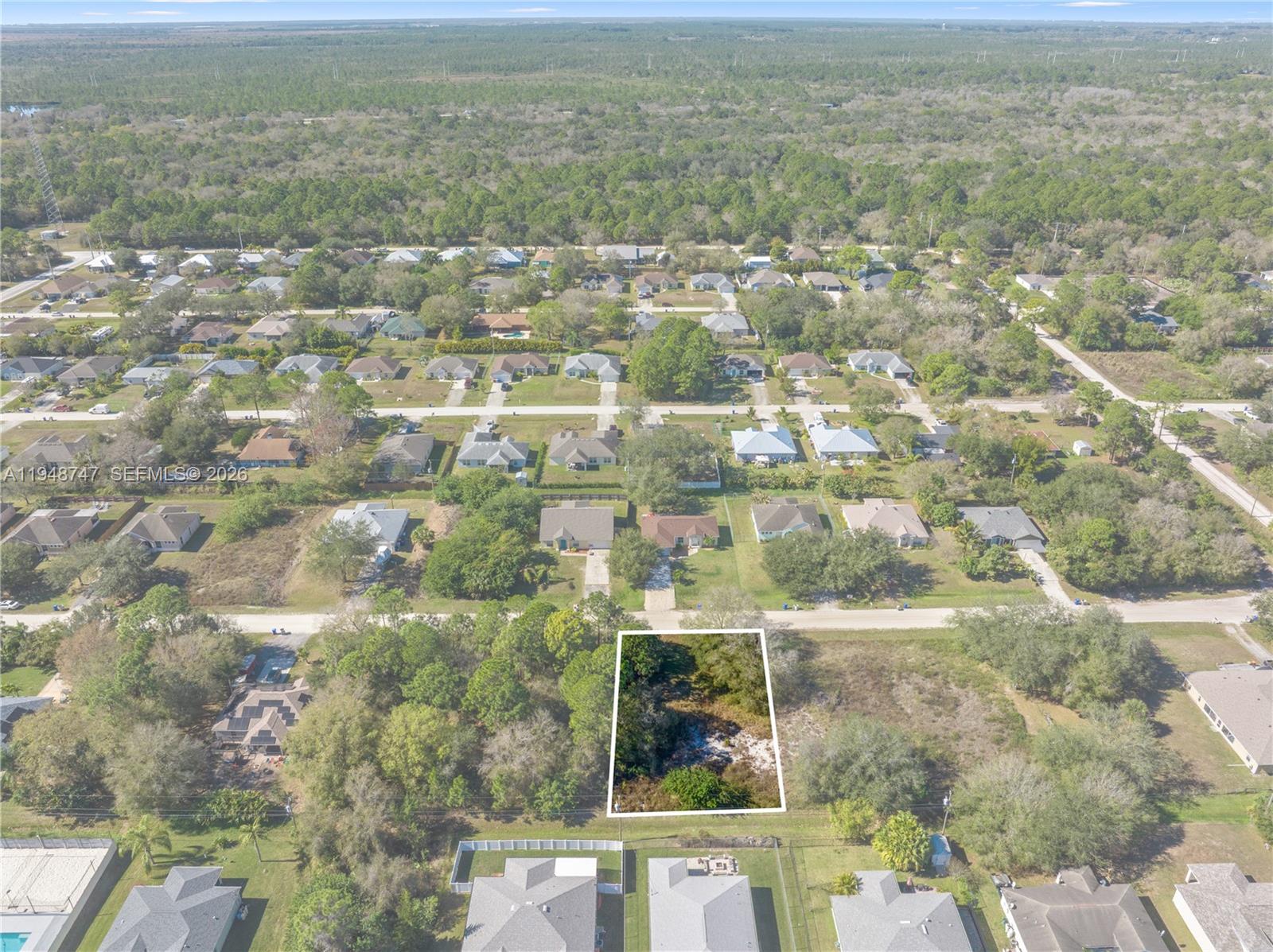 VERO LAKE ESTATES UNIT O - Land