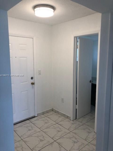 1201 NE 191st St G411 Miami FL 33179