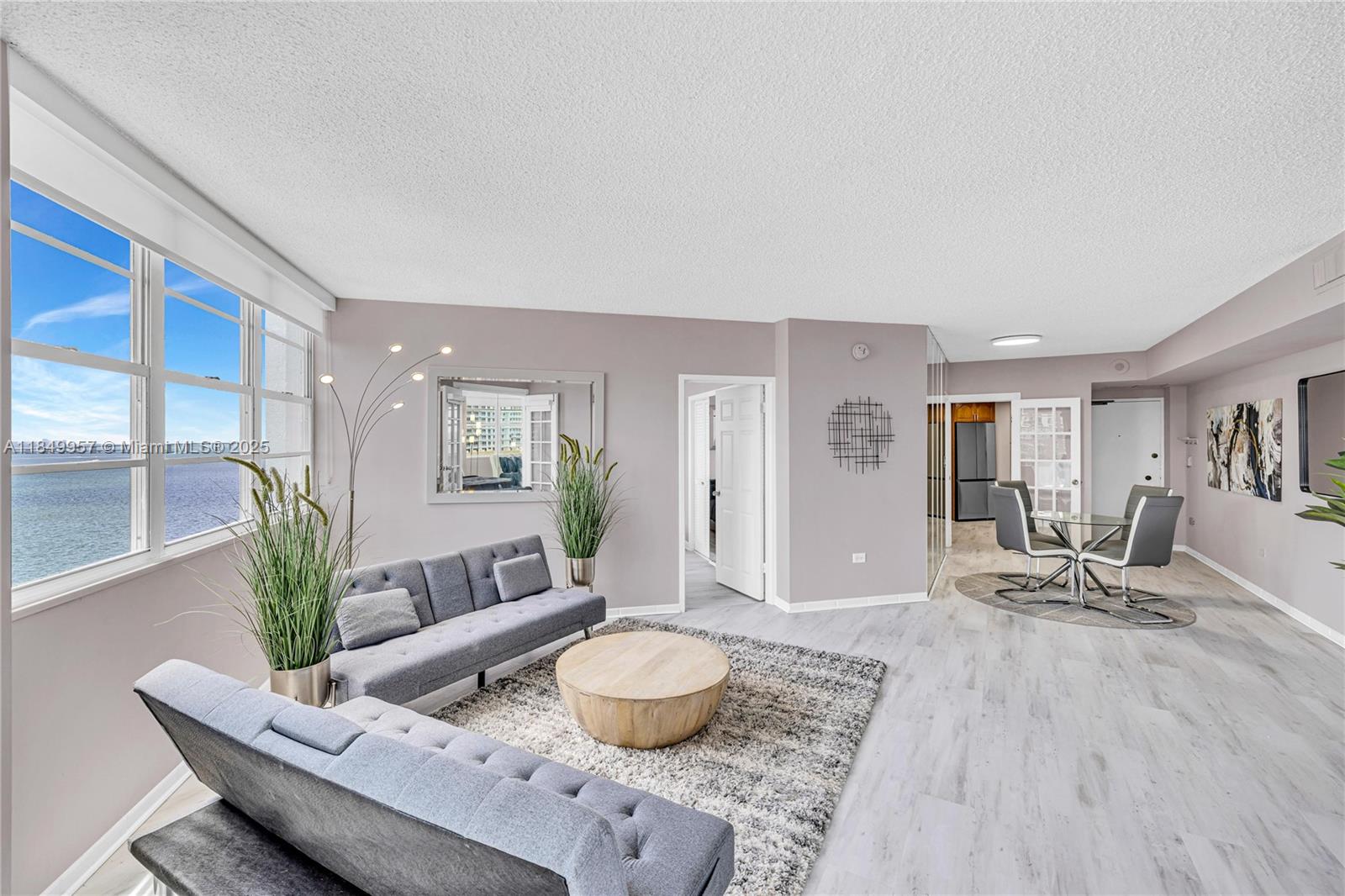 801 Brickell Bay Dr 970