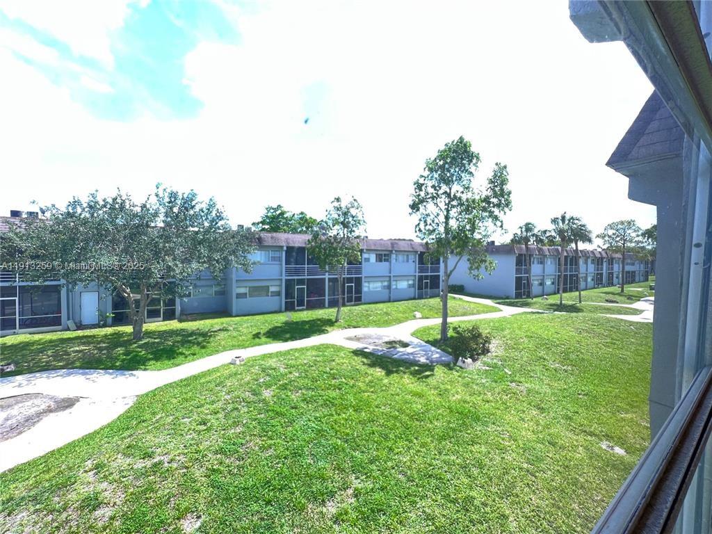 SOUTHGATE GARDENS CONDO - Residential Lease