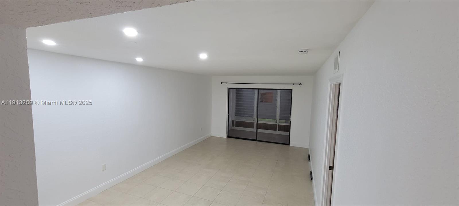 SOUTHGATE GARDENS CONDO - Residential Lease