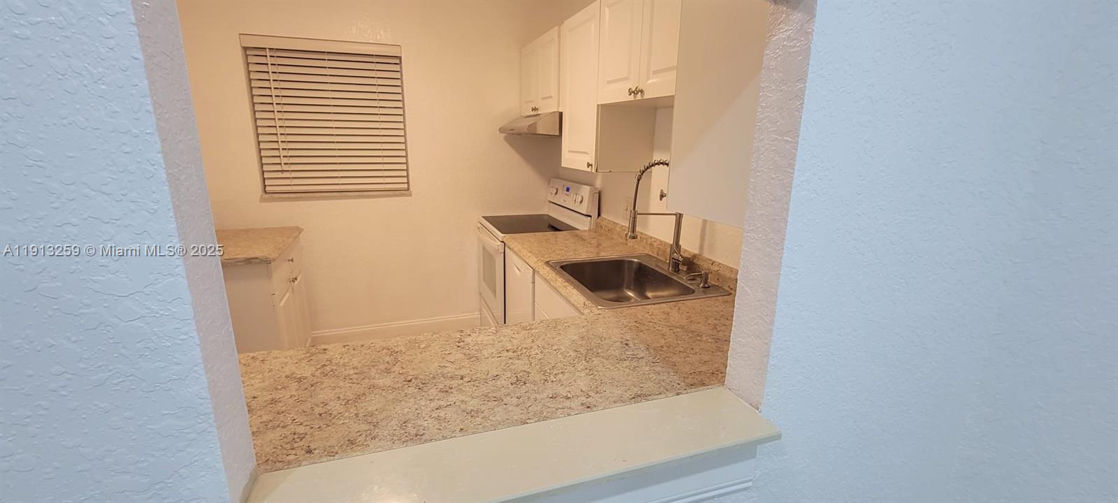 SOUTHGATE GARDENS CONDO - Residential Lease