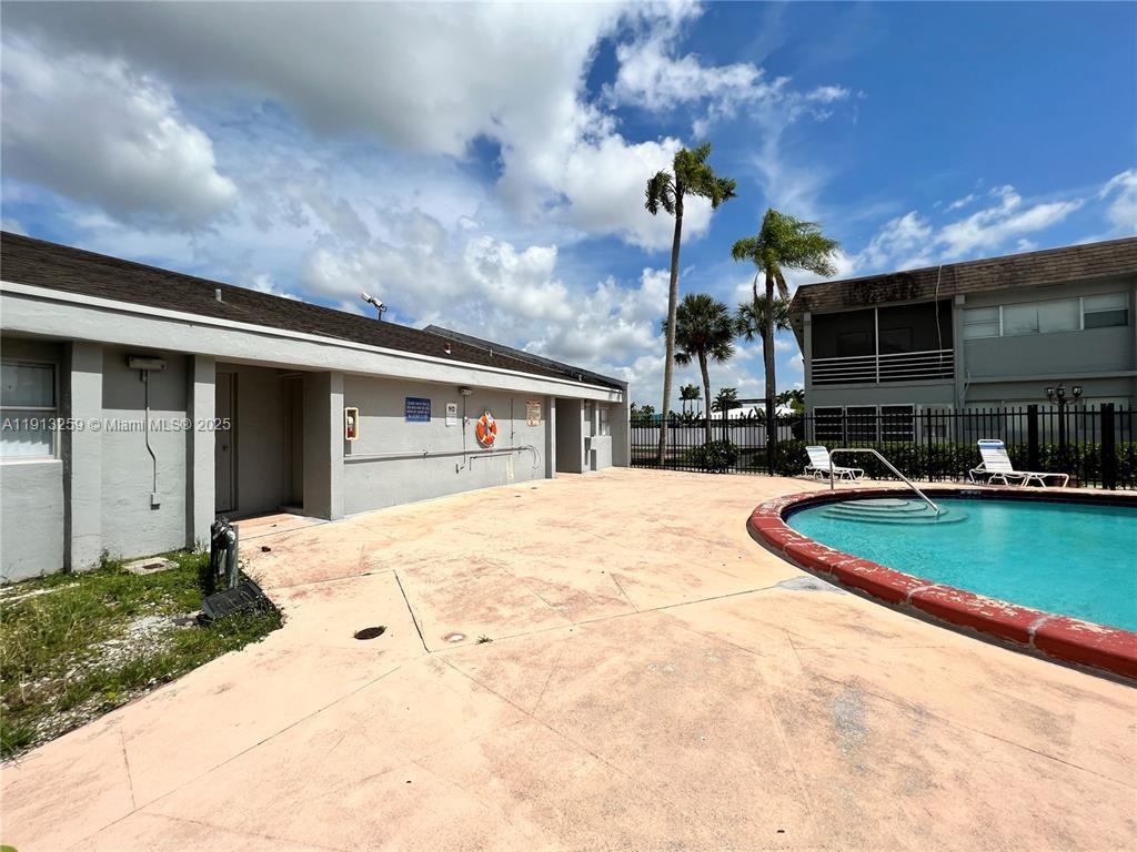 SOUTHGATE GARDENS CONDO - Residential Lease