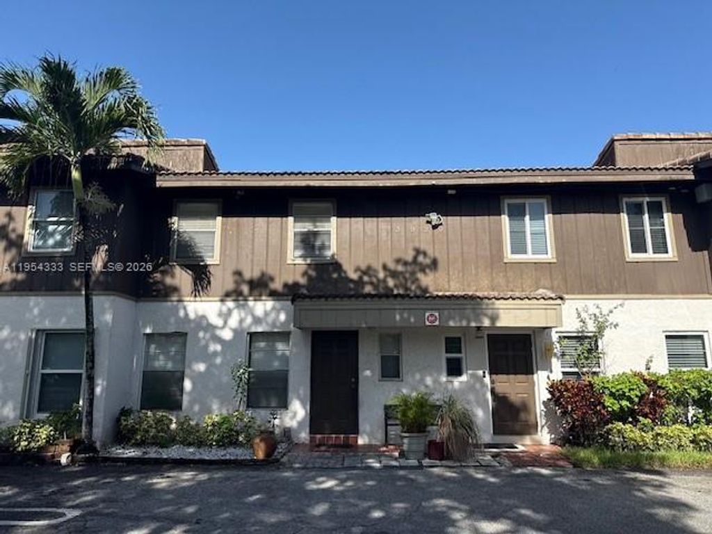 Photo of 3920 Woodside Dr #5, Coral Springs, FL 33065 (MLS # A11954333)