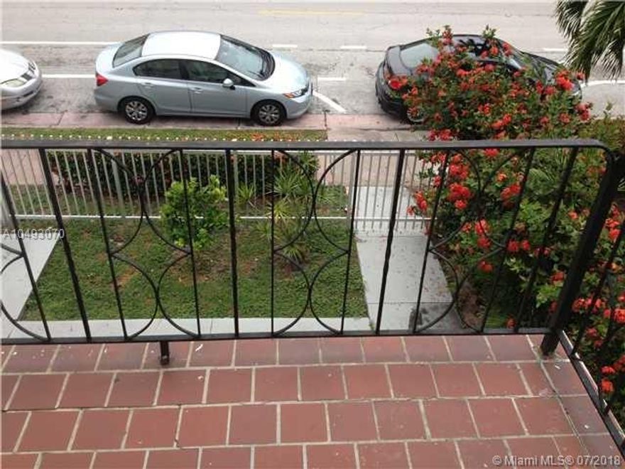 EXQUISITELY RENOVATED ONE BEDROOM + DEN.  NEW KITCHEN AND APPLIANCES WITH BRAND NEW GRANITE COUNTERTOPS , NEW BATHROOMS, SECOND FLOOR UNIT. WHITE MARBLE FLOORS THROUGHOUT, LARGE WALK-IN CLOSETS, GATED BUILDING, PRIVATE BALCONY. WASHER AND DRYER IN THE BUILDING, WALKING DISTANCE TO THE BEACH, STORES AND LINCOLN ROAD.