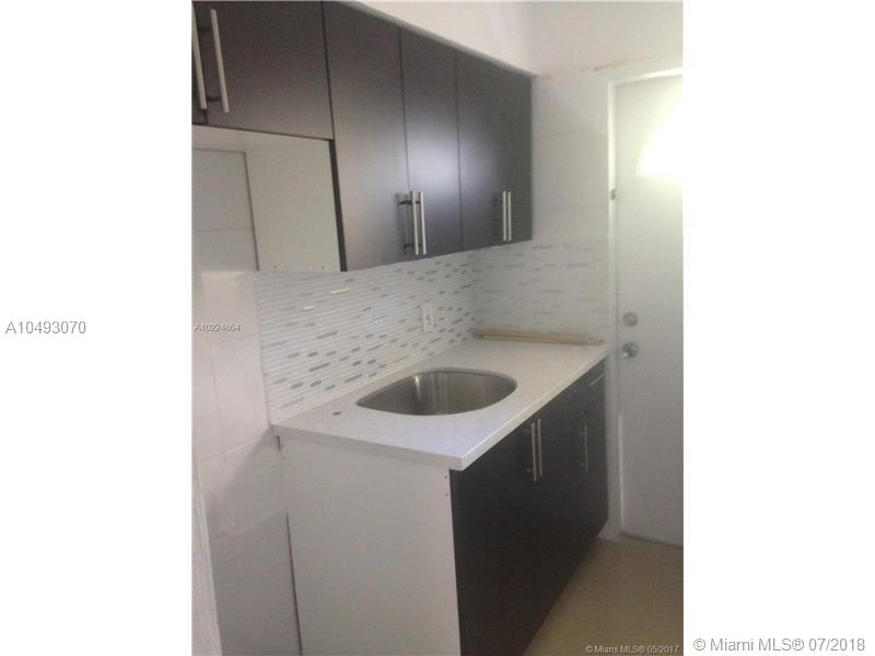 1135 euclid - Residential Lease