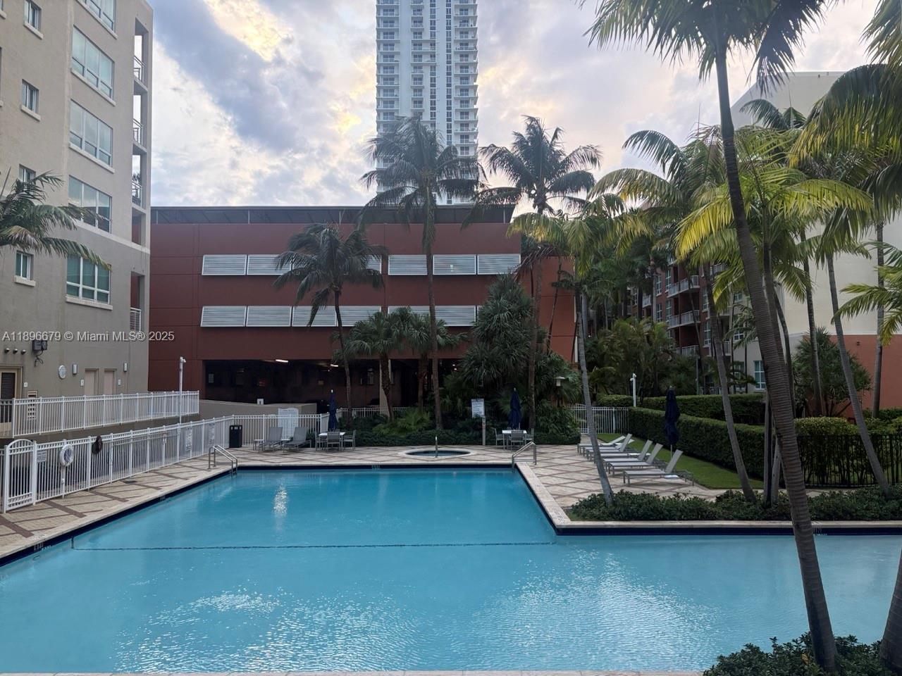 CITE CONDO - Residential Lease