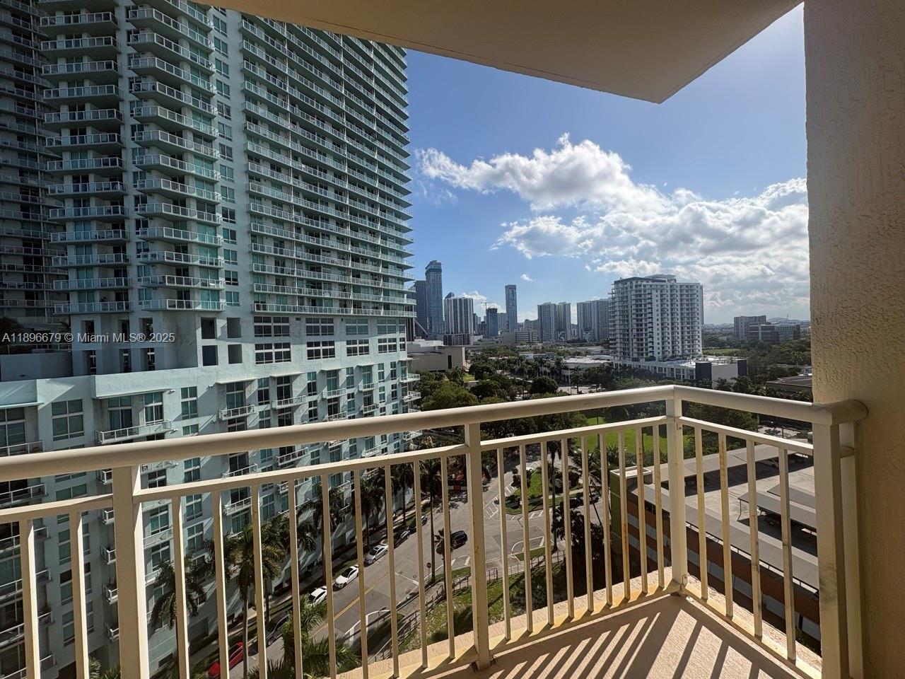 CITE CONDO - Residential Lease