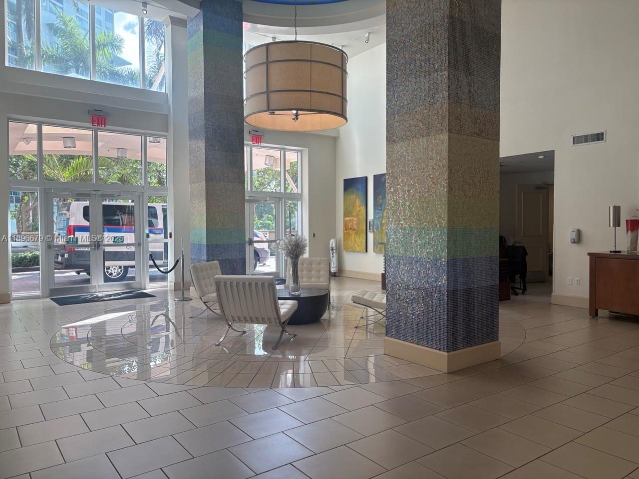 CITE CONDO - Residential Lease