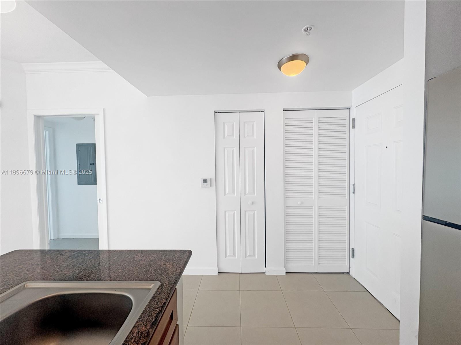 CITE CONDO - Residential Lease