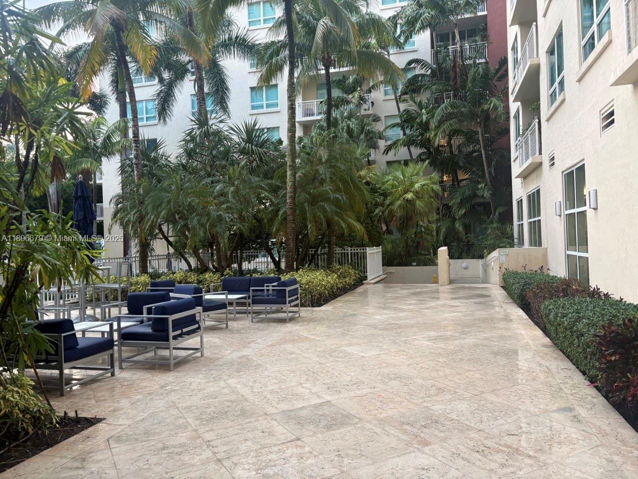 CITE CONDO - Residential Lease