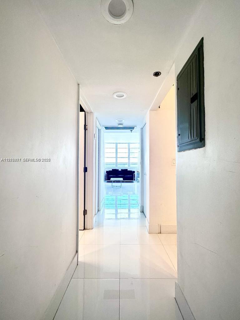 THE DECOPLAGE CONDO - Residential Lease