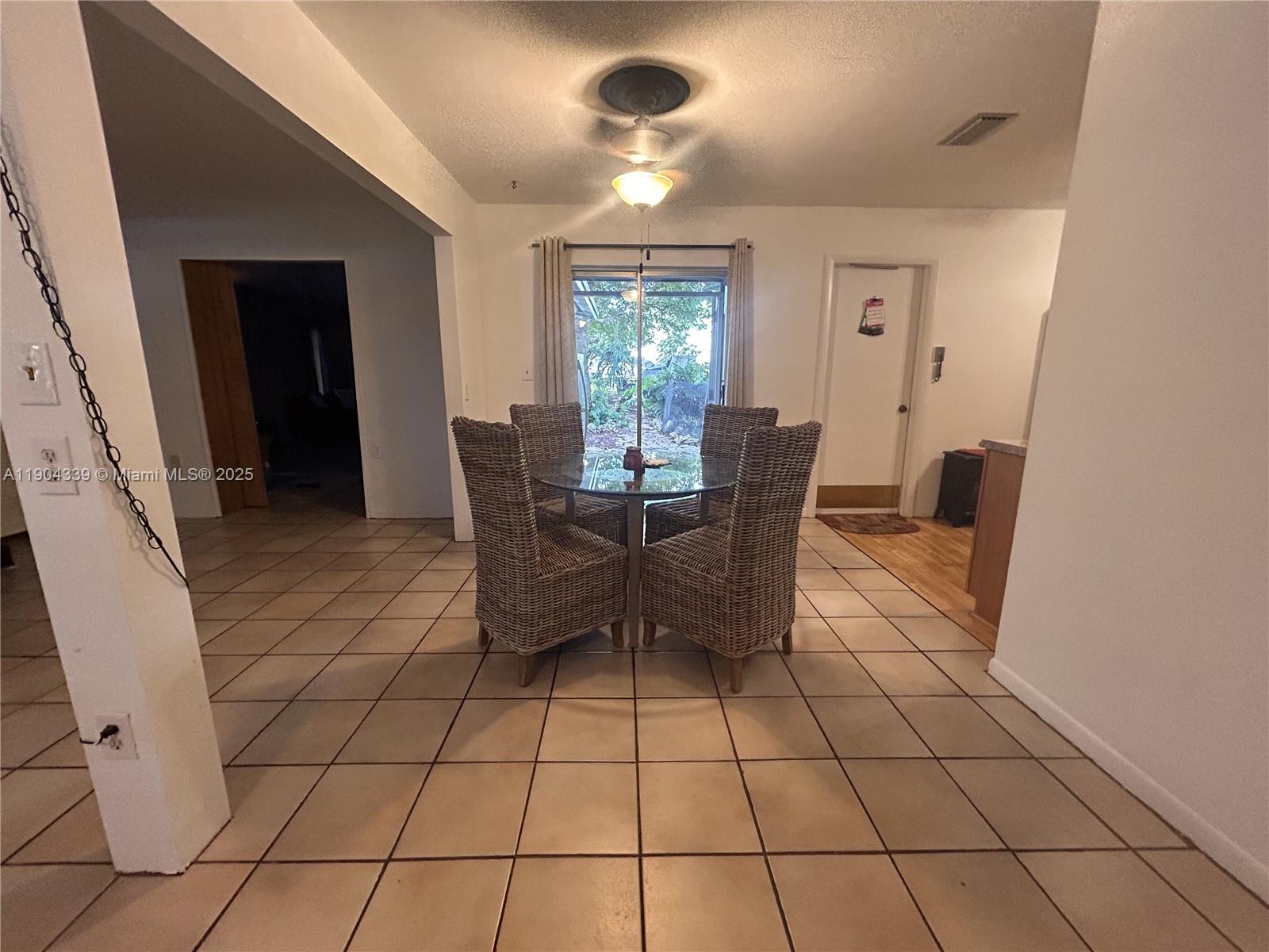 SCHOOL HOUSE SUB - Residential