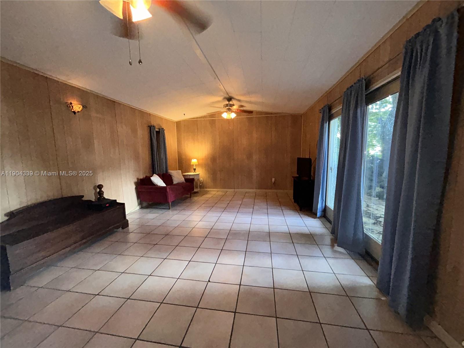 SCHOOL HOUSE SUB - Residential